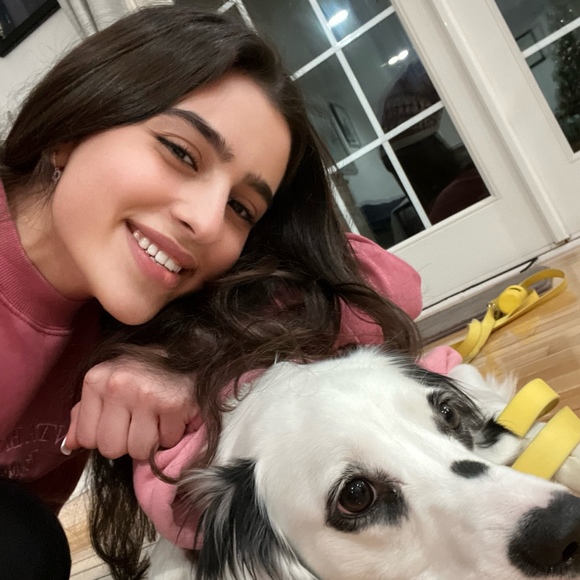 Meet your Posher, Lea - Picture 1 of 1